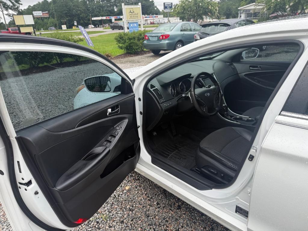 2011 Hyundai Sonata SE - Photo 7