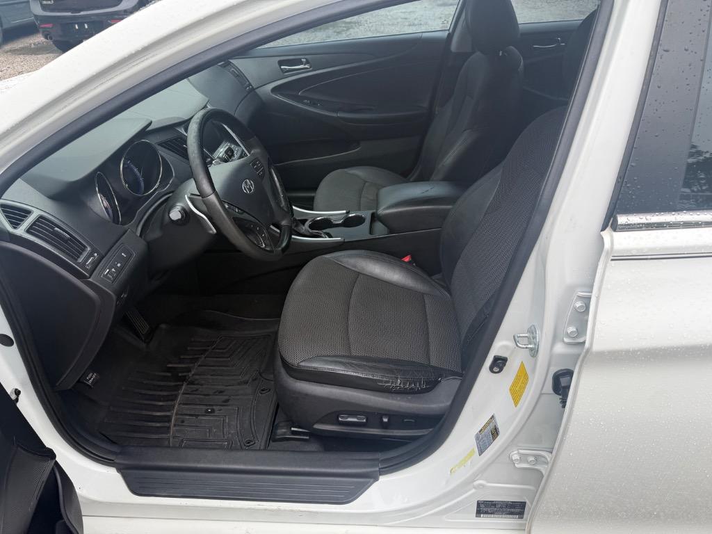 2011 Hyundai Sonata SE - Photo 8
