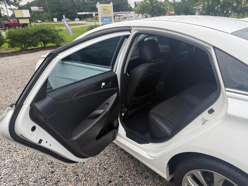2011 Hyundai Sonata SE - Photo 9