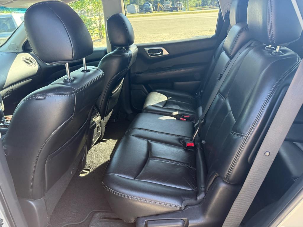 2015 Nissan Pathfinder SL - Photo 10