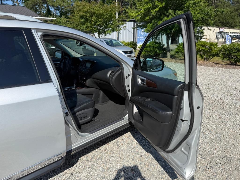 2015 Nissan Pathfinder SL - Photo 15