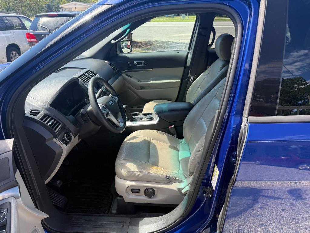 2013 Ford Explorer Base - Photo 8