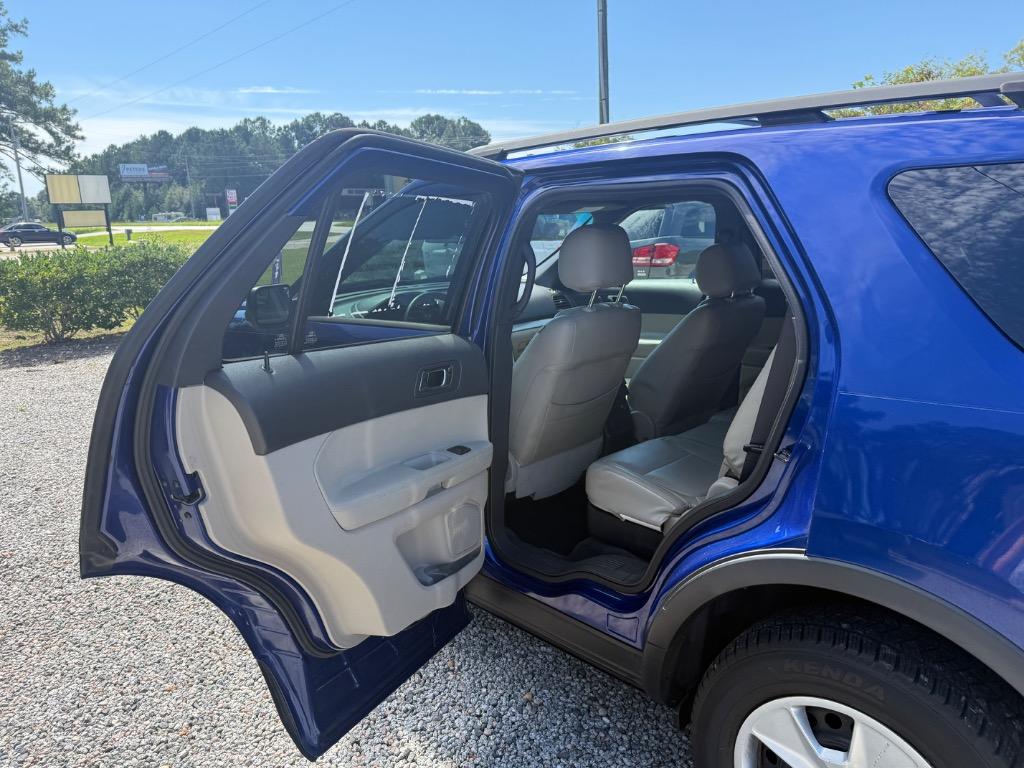 2013 Ford Explorer Base - Photo 9