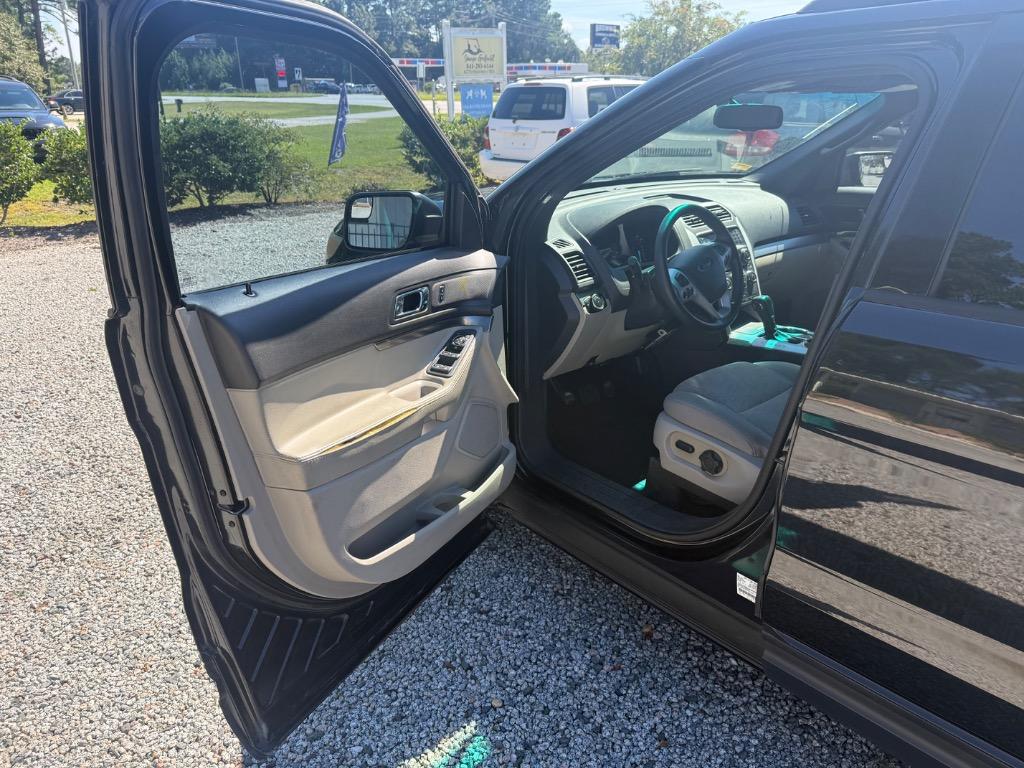 2015 Ford Explorer Base - Photo 7