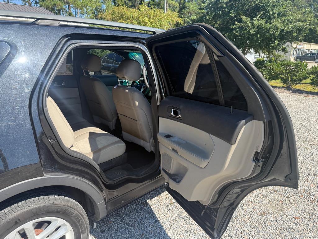 2015 Ford Explorer Base - Photo 14