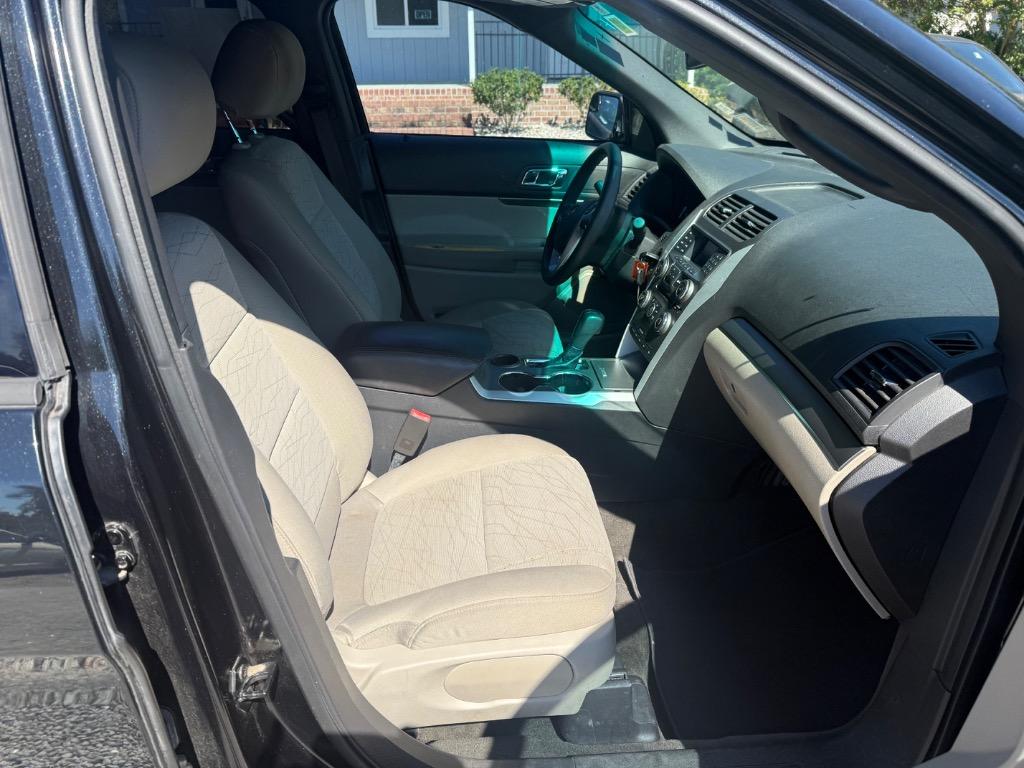 2015 Ford Explorer Base - Photo 13